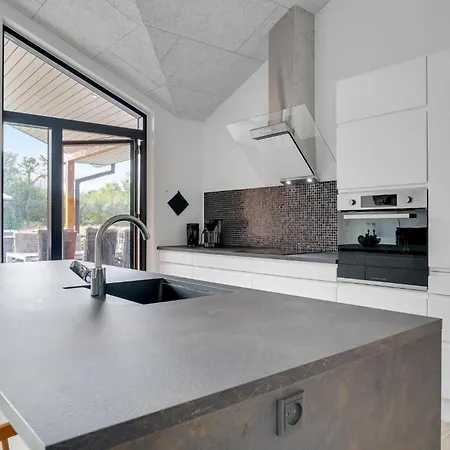 Dom wakacyjny Lovely In With Wifi *